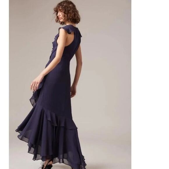 C/MEO COLLECTIVE Be About You Navy V-Neckline Long Gown Dress Size Medium - Picture 3 of 15